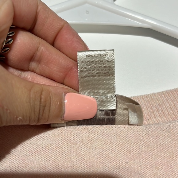 LOFT Blush Pink White Snowflake Ribbed Detail Crewneck Sweater Size S - Picture 6 of 7